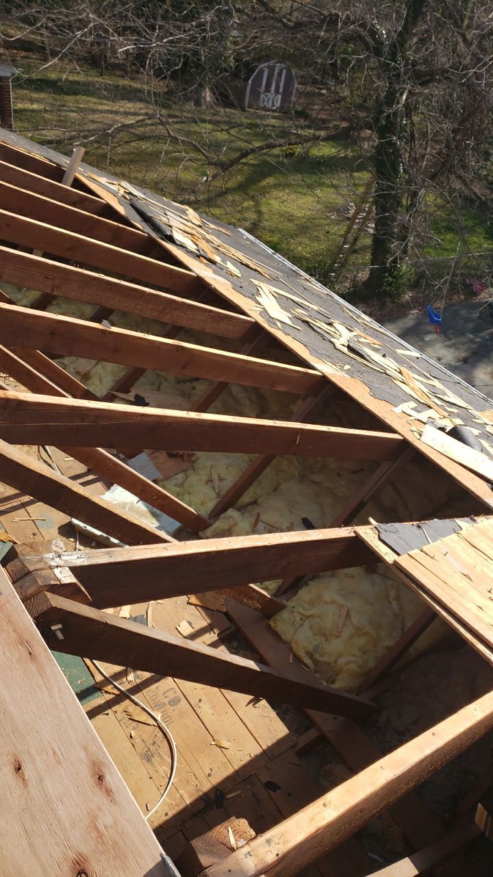 Falls Church - Certainteed Landmark Charcoal Black Roof Project by RM Banning, Inc.