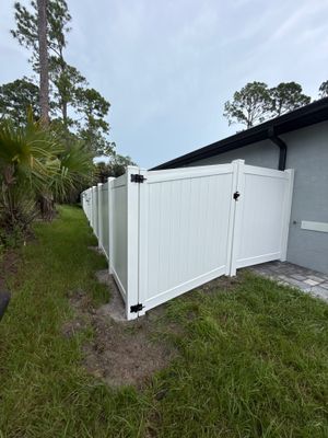White Vinyl Privacy Fence Installation in North Port