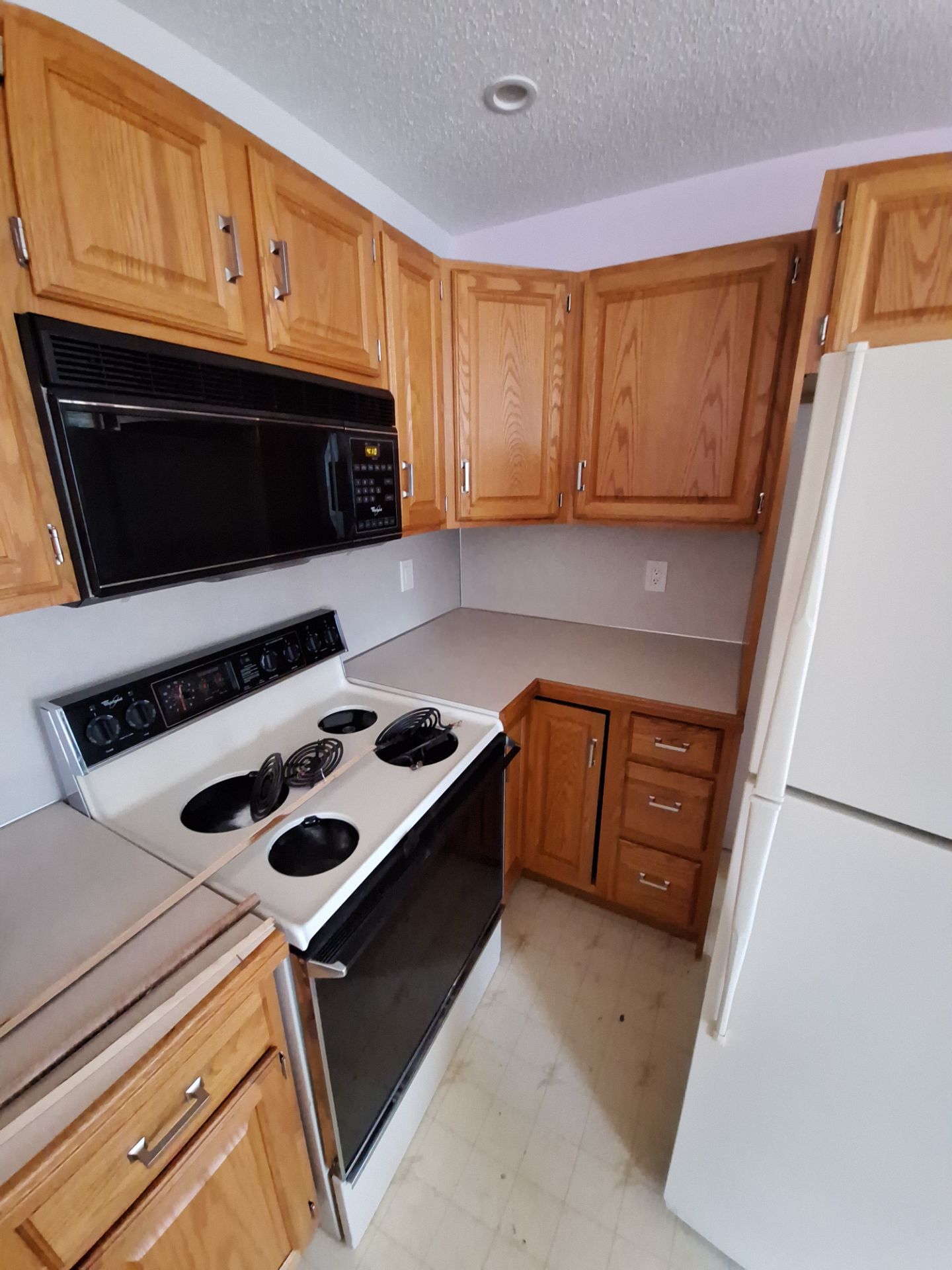 Condo Re-Paint by Gordon Painting
