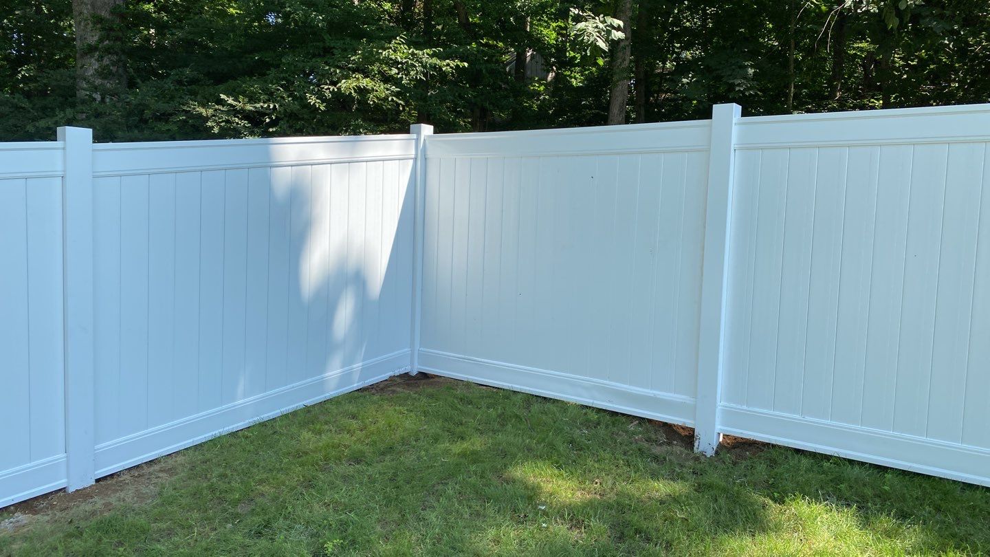 Fence Installation using Vinyl Fence 6ft Privacy by A Plus Exterior