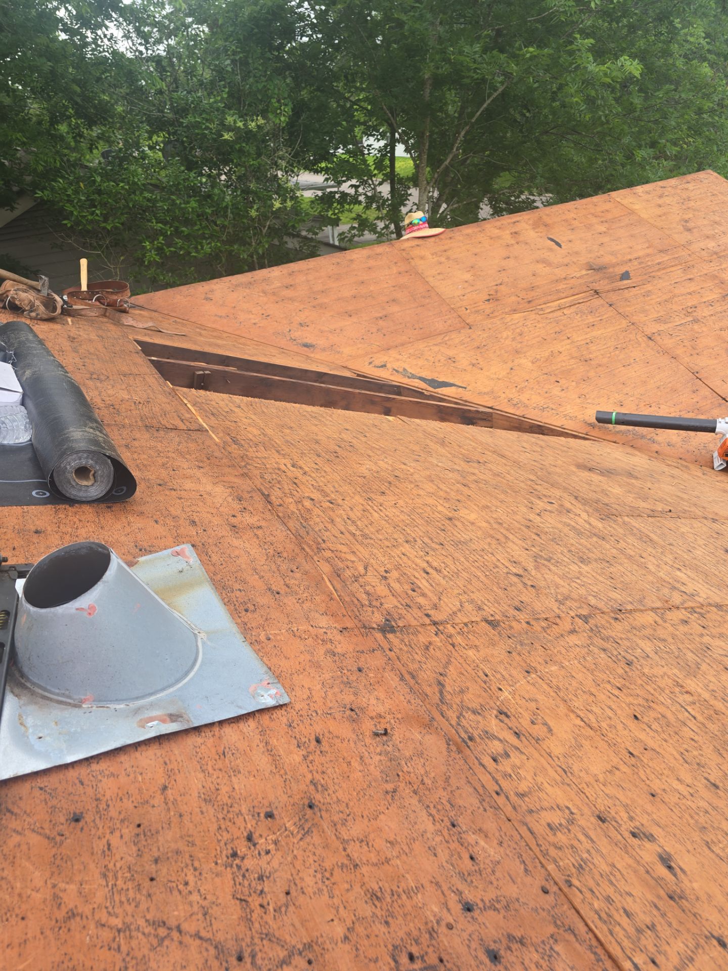 Roof Replacement Houston by Roof Repair Company