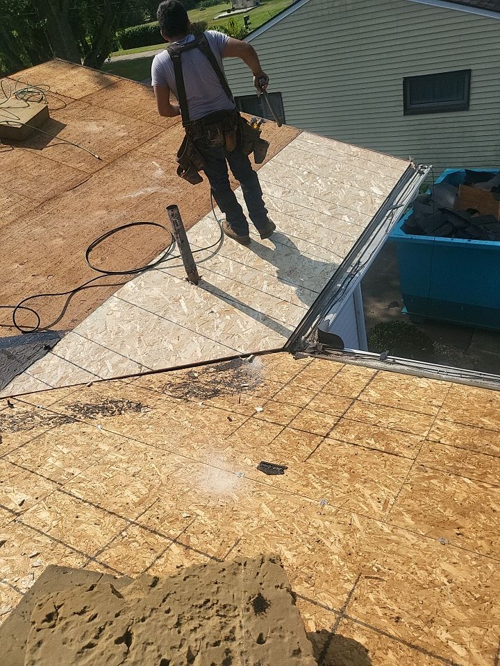 ATLAS PINNACLE COLOR: SCOTCHGARD BLACK SHADOW by Eagle Eye Roofing