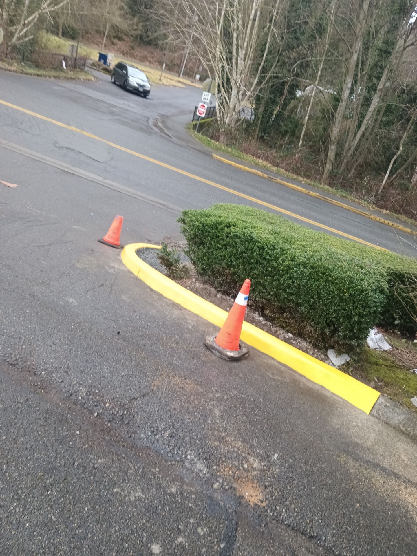 Striping, Asphalt Patch Repair & Concrete Curbing | Edmonds  by Jireh Asphalt & Concrete Inc 