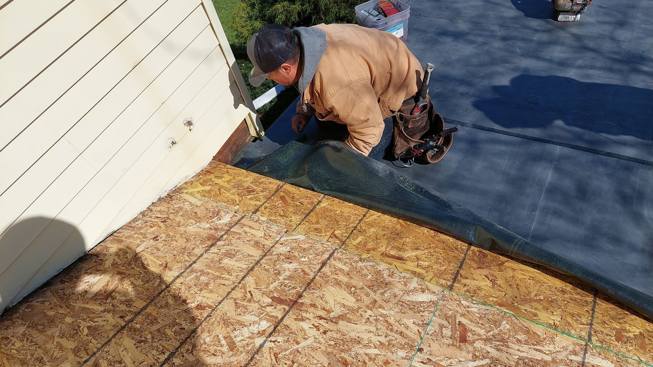 Black Shadow & Rubber by Tamlin Roofing