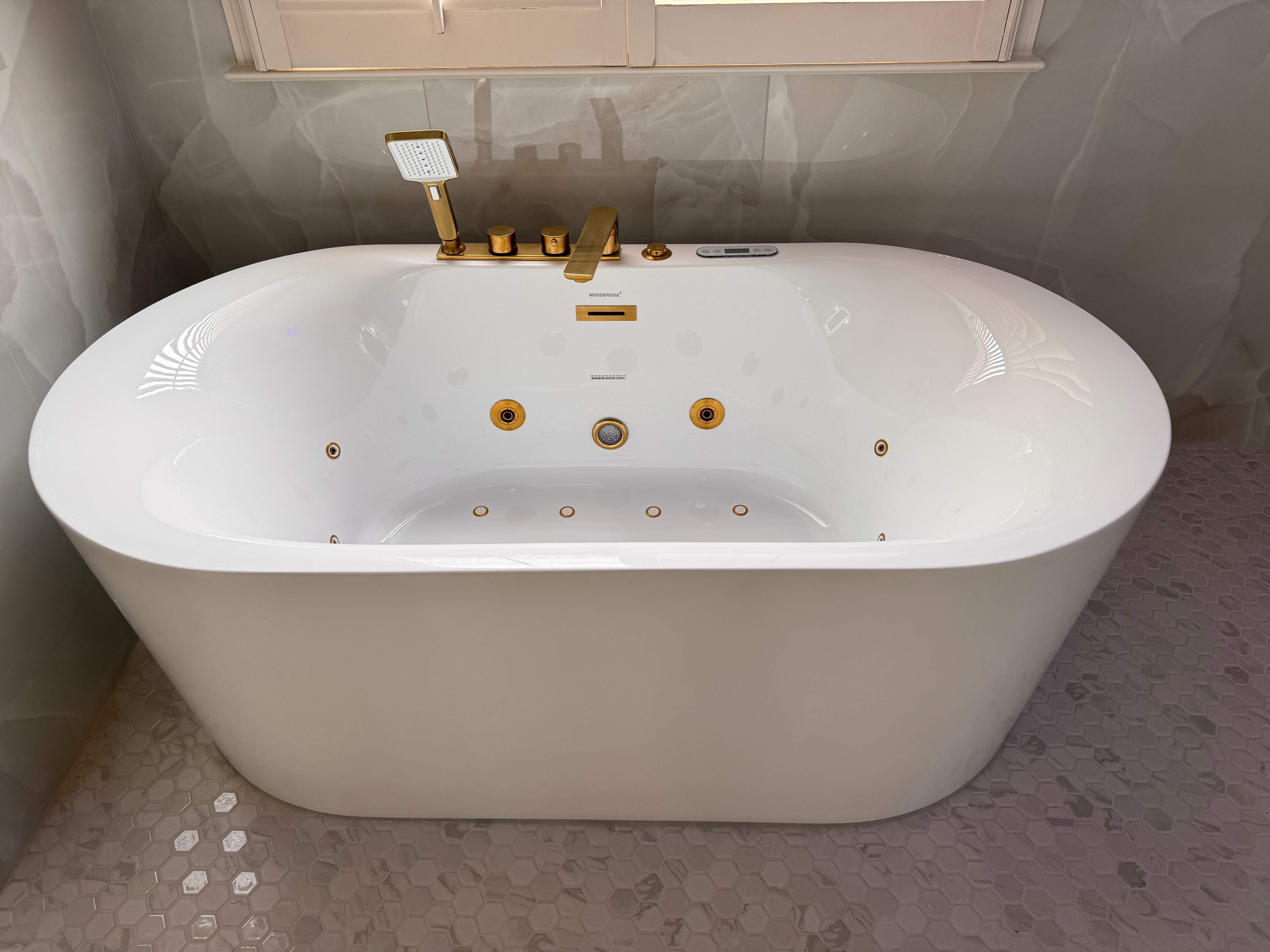 Master bathroom renovation by Prudencio