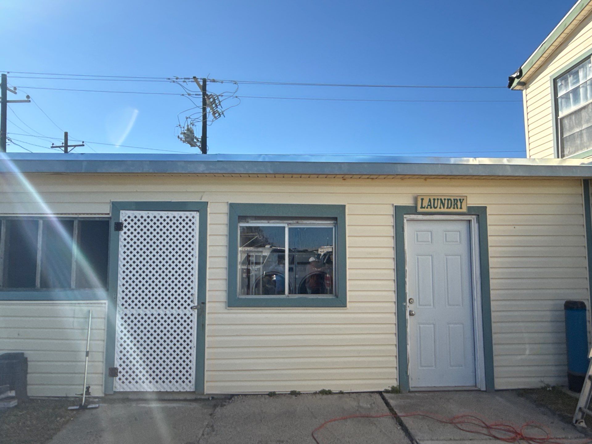 Mustang Island Flat Top by Bayfront Roofing and Construction