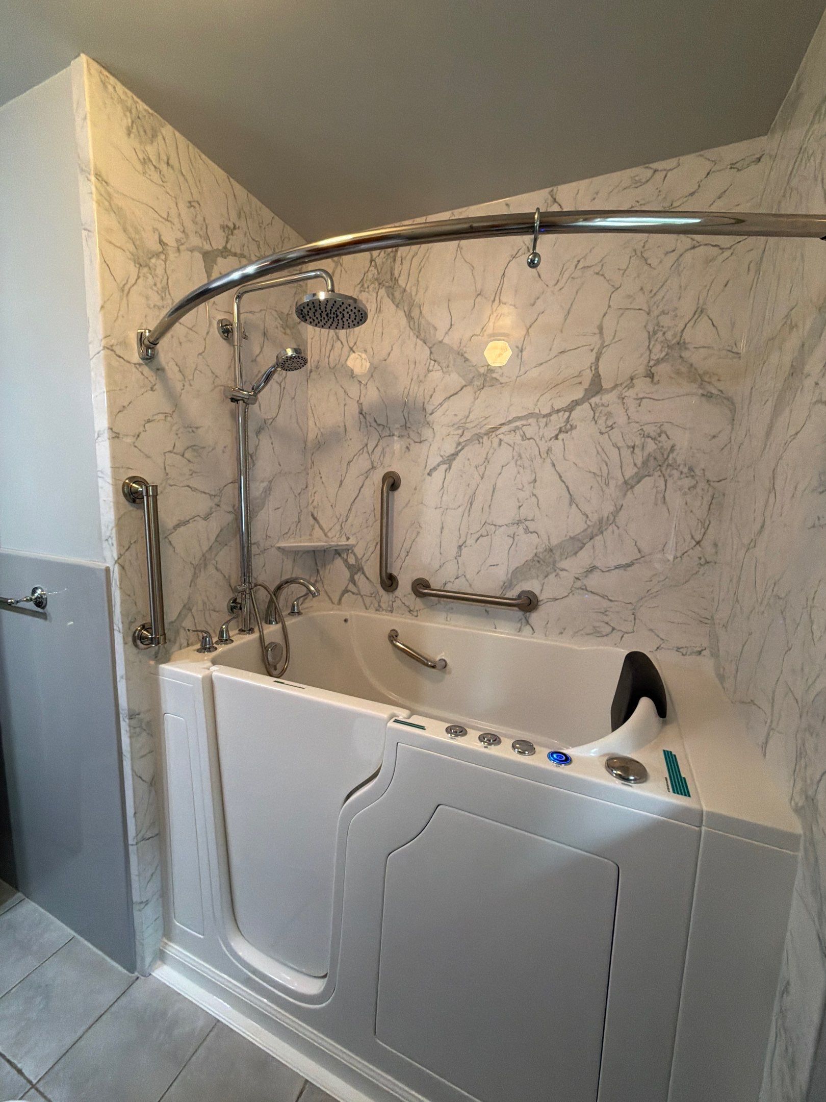 Walk-in Tub by BathPlanet SW Virginia