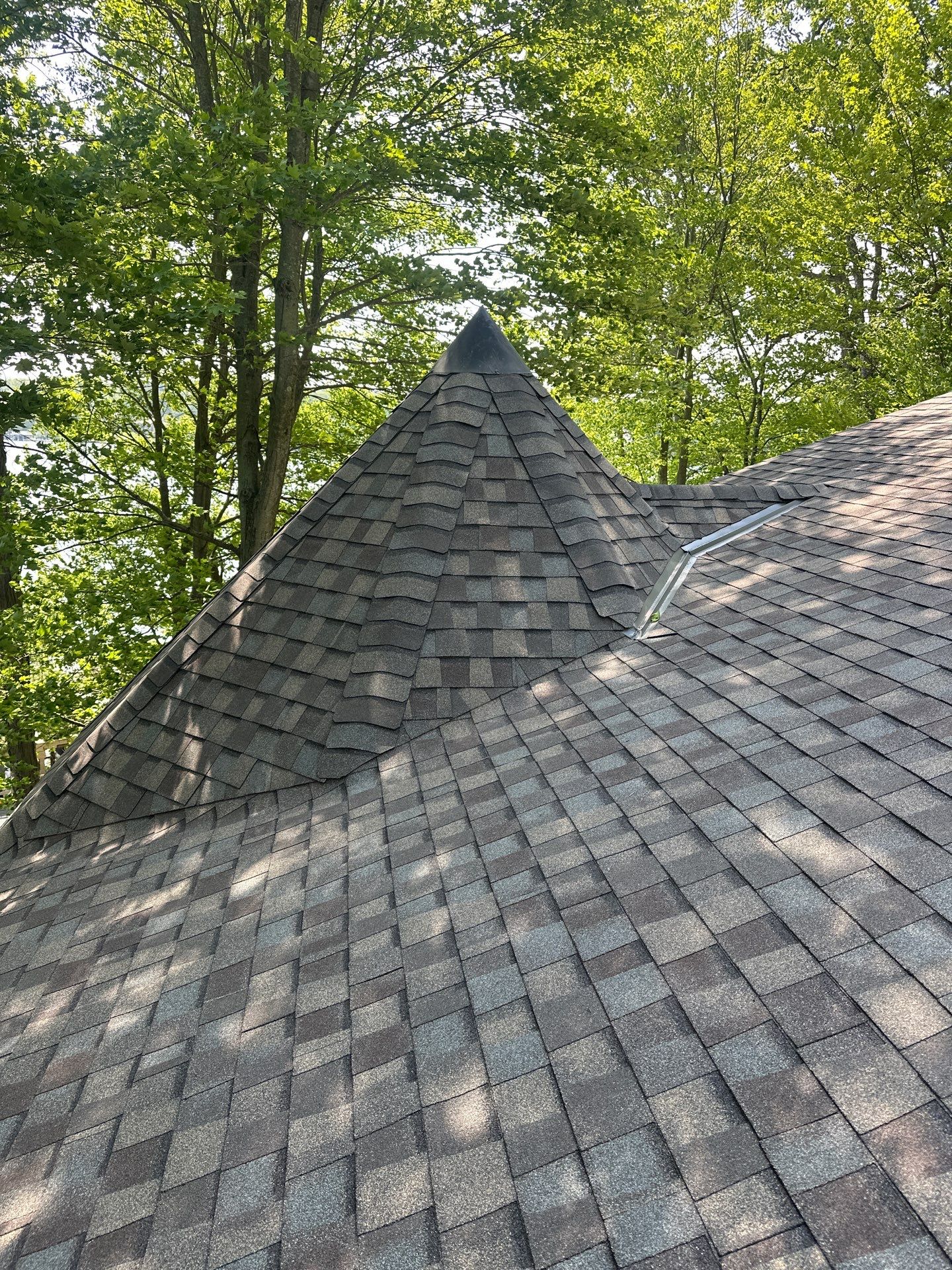 Residential Roofing and Siding Replacement Job by Best Roofing & Siding Company