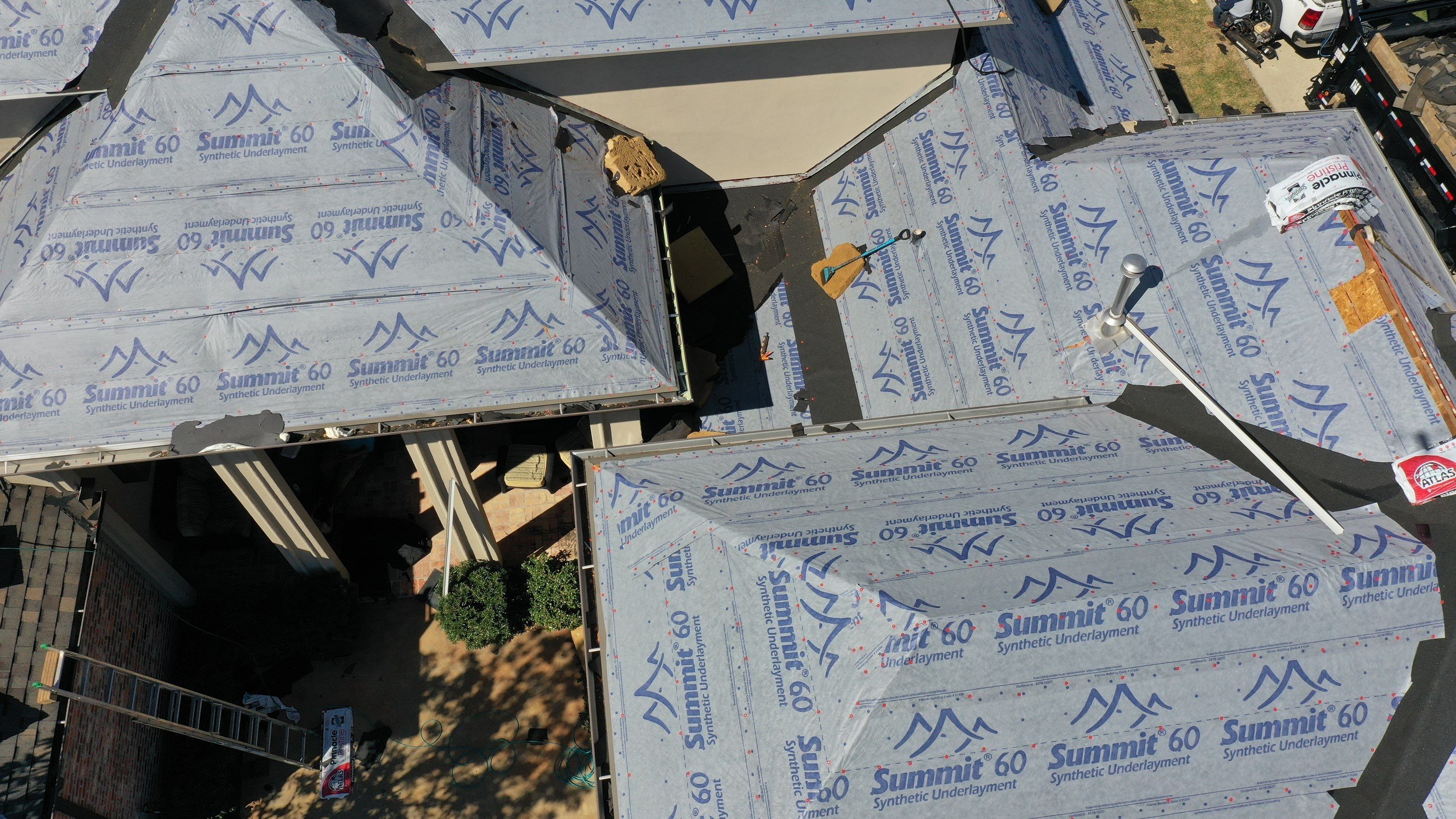 Weathered Shadow - Atlas by Top Team Roofing & Construction