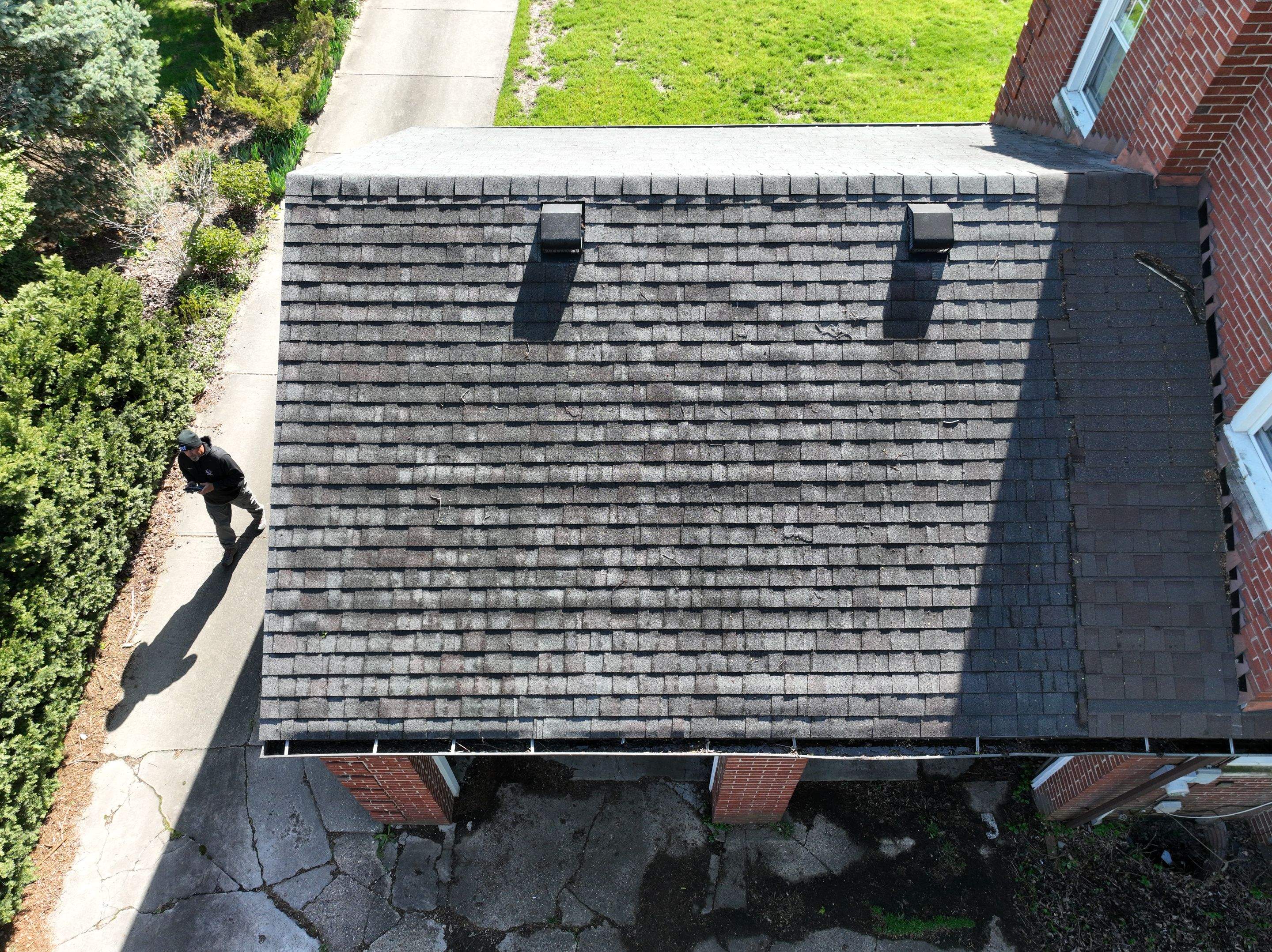 Oakridge Onyx Black and Black Gutters by 317 Roofing & Restorations