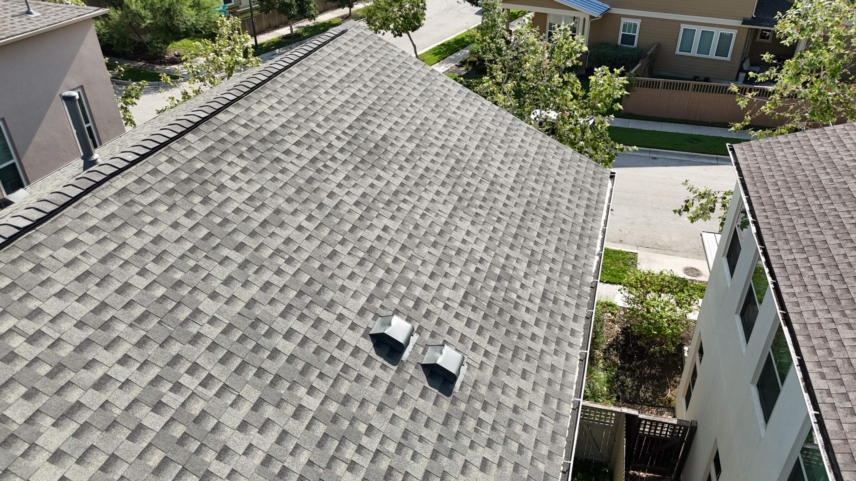 Weathered Wood - GAF Timberline HDZ by RoofsOnly.com