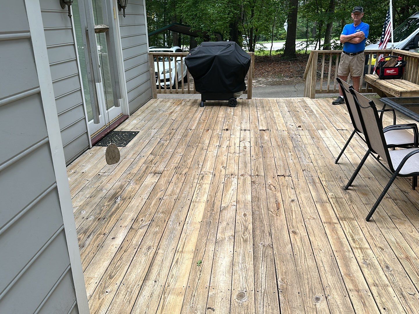 Weathered Deck using AcryFin by DuraSeal