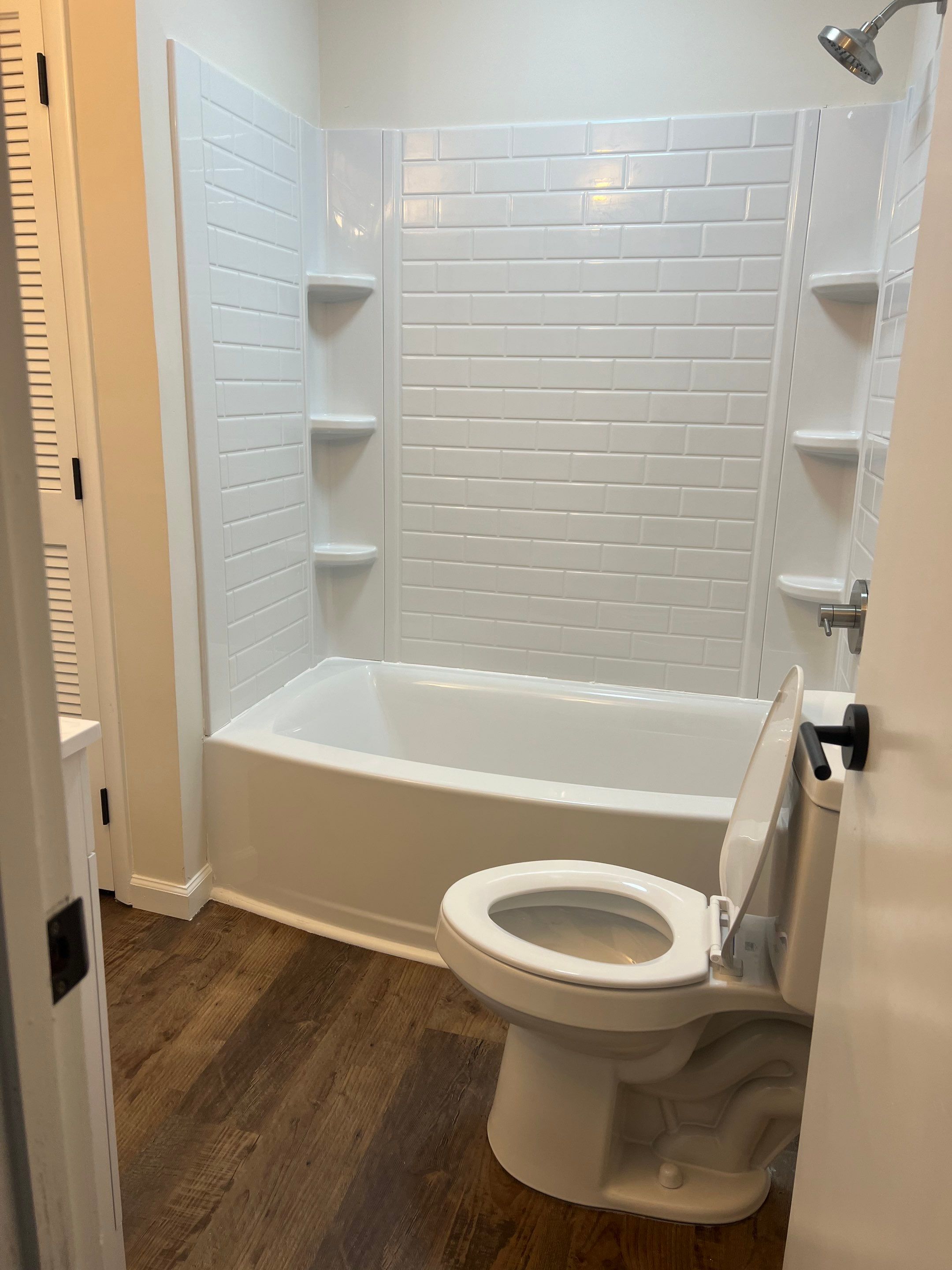 Quaint Remodel in Hurricane  by MAJO