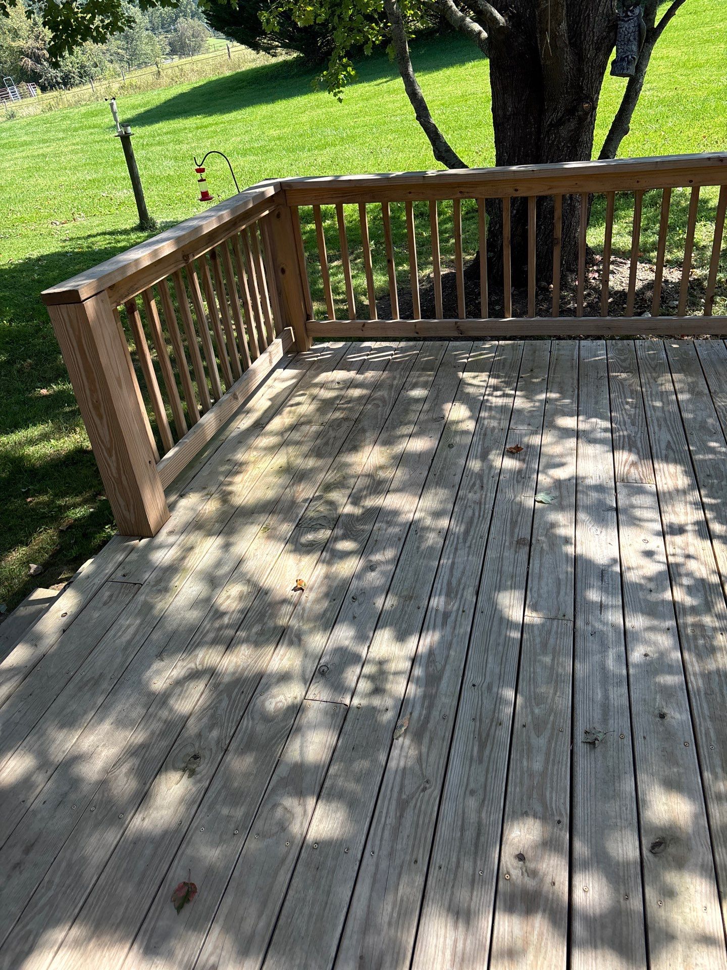 Wood Deck using Wood Sealant by DuraSeal