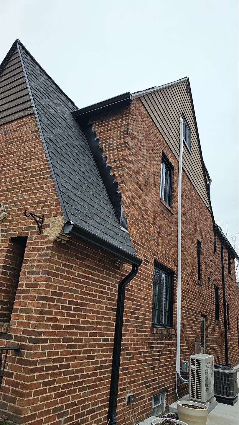 Atlas Pinnacle Color: Black Shadow, Drip Edge: Black by Eagle Eye Roofing