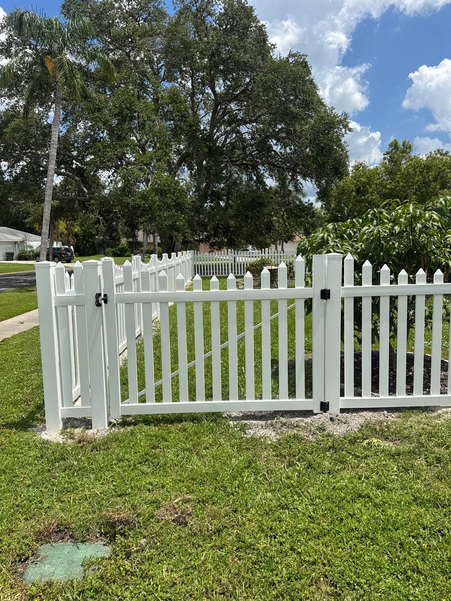 1371 Palmwood Dr  by H&Y Fence