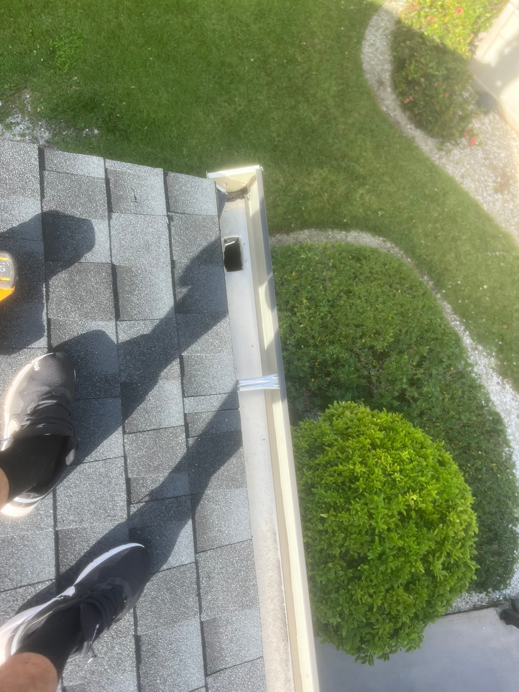 Professional Gutter Cleaning in Fort Myers FL by Gutter Professors