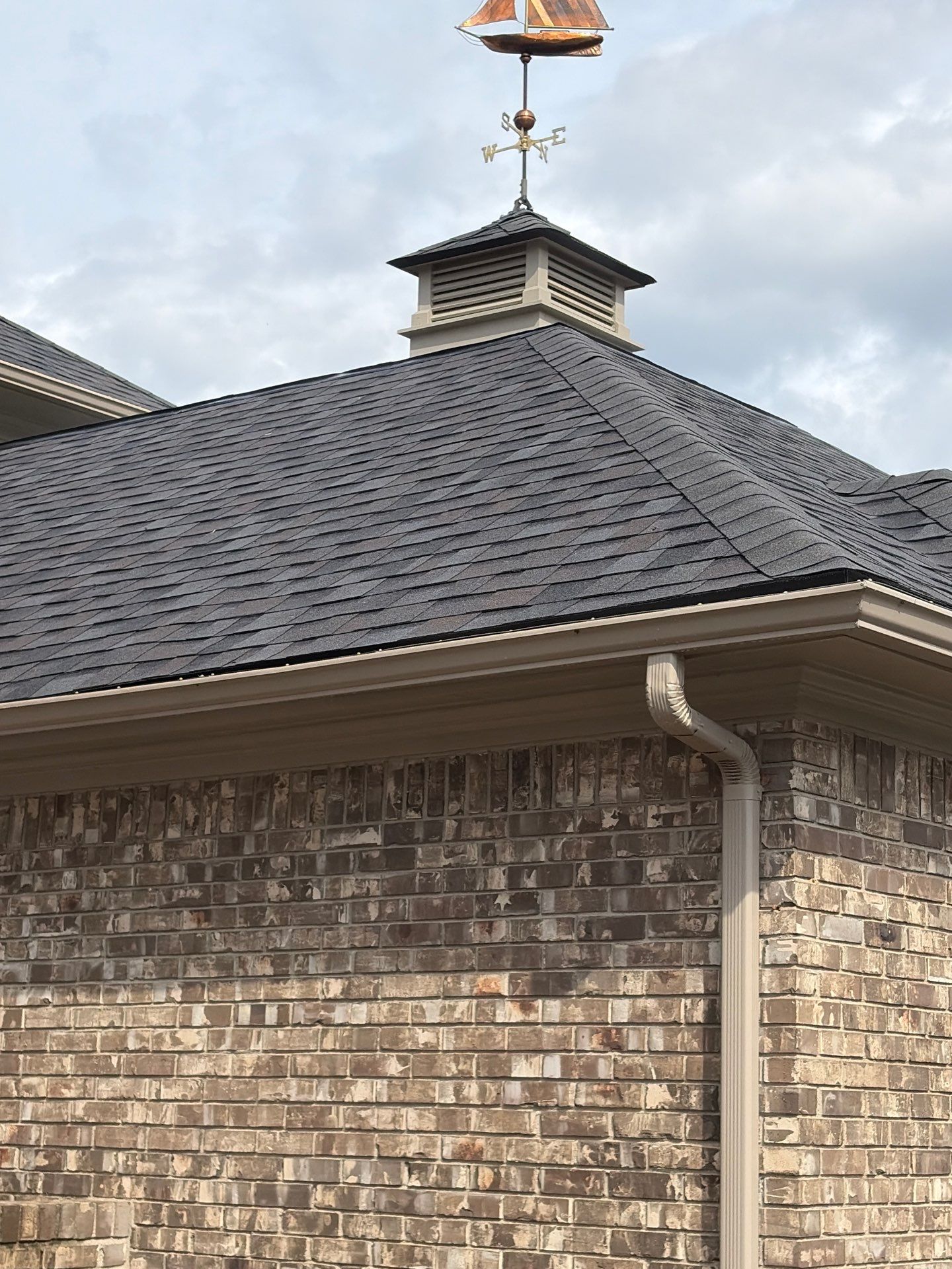 Roof replacement using Owens Corning Starter Shingles by 180 Contractors