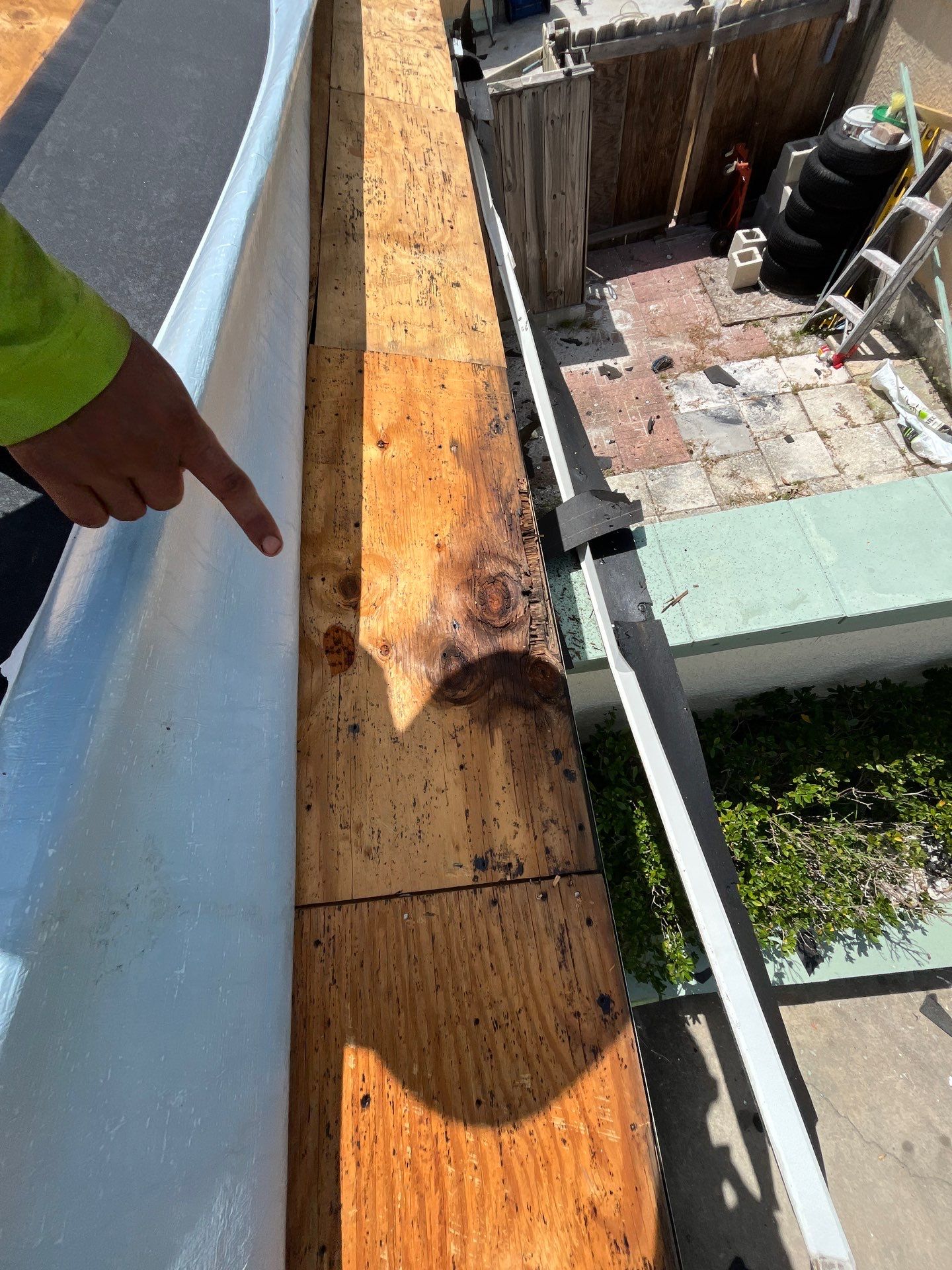 Project in St. Petersburg 33712 by Mitchell Roofing Company LLC 