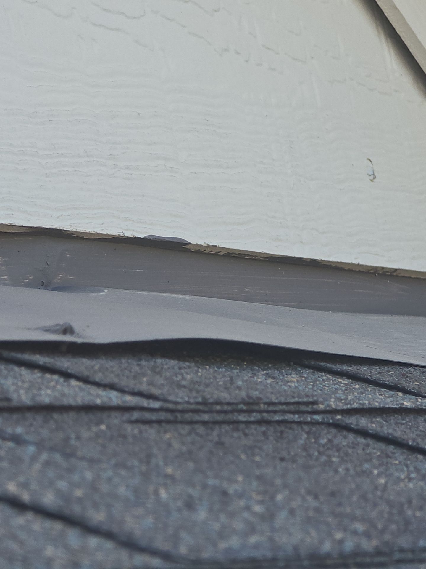 Royal Crown Roofing, LLC featured photo.