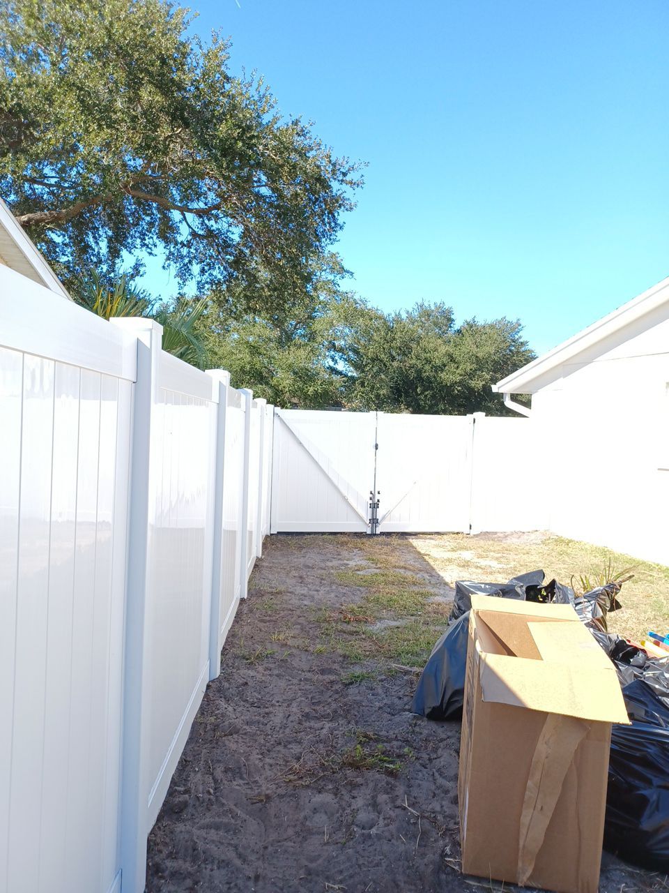 Bradenton, FL 6 ft. Tall White Vinyl Privacy Fence  by Asap fence and gates, LLC
