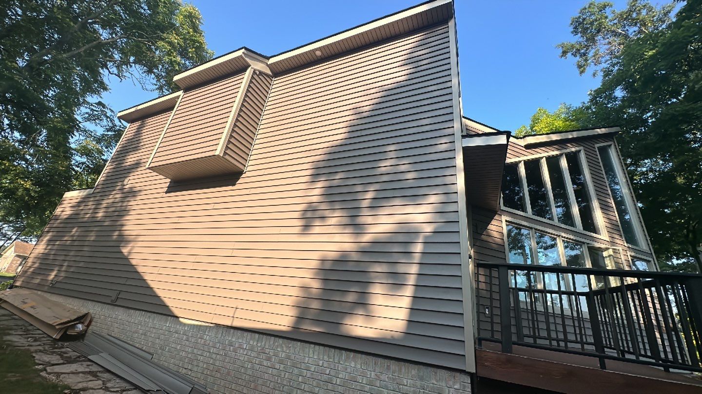 Siding Replacement using Certainteed Monogram D5 by 180 Contractors