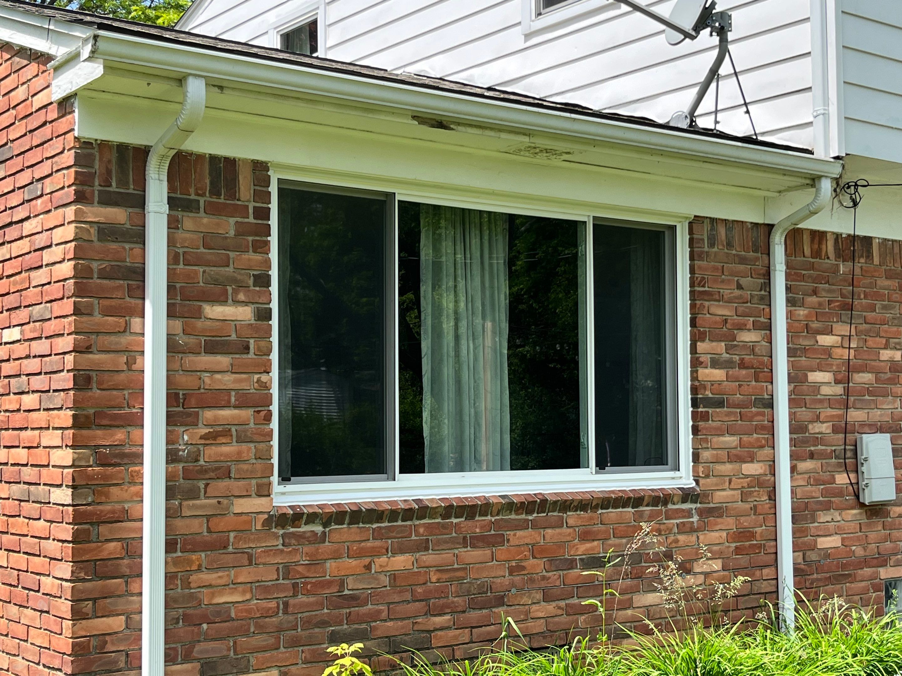 Siding Replacement using Alside Charter Oak D4.5" Vintage Wicker by 180 Contractors