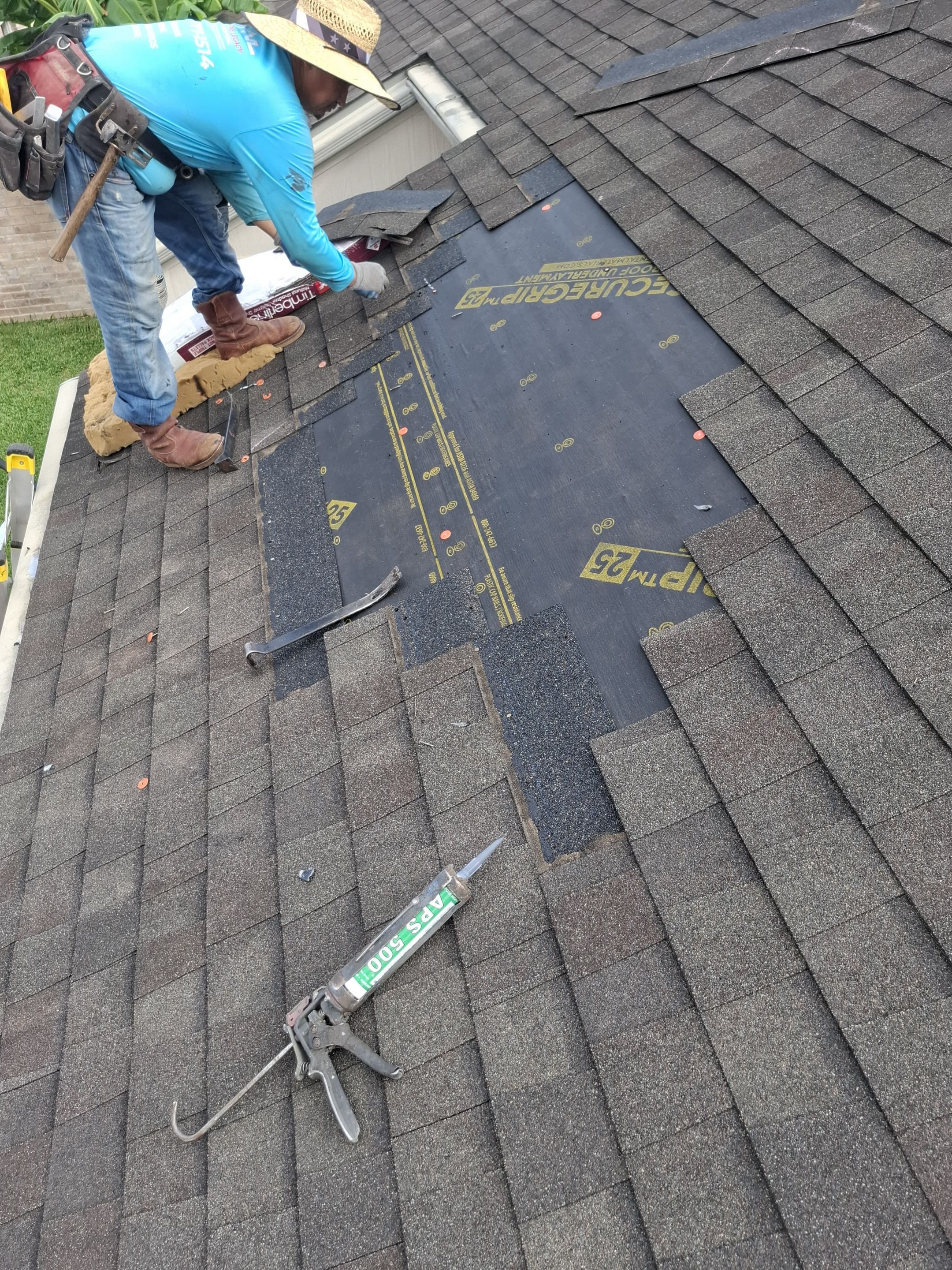 Asphalt Shingle Roof Repair and Underlayment Replacement in Houston by One Legacy United