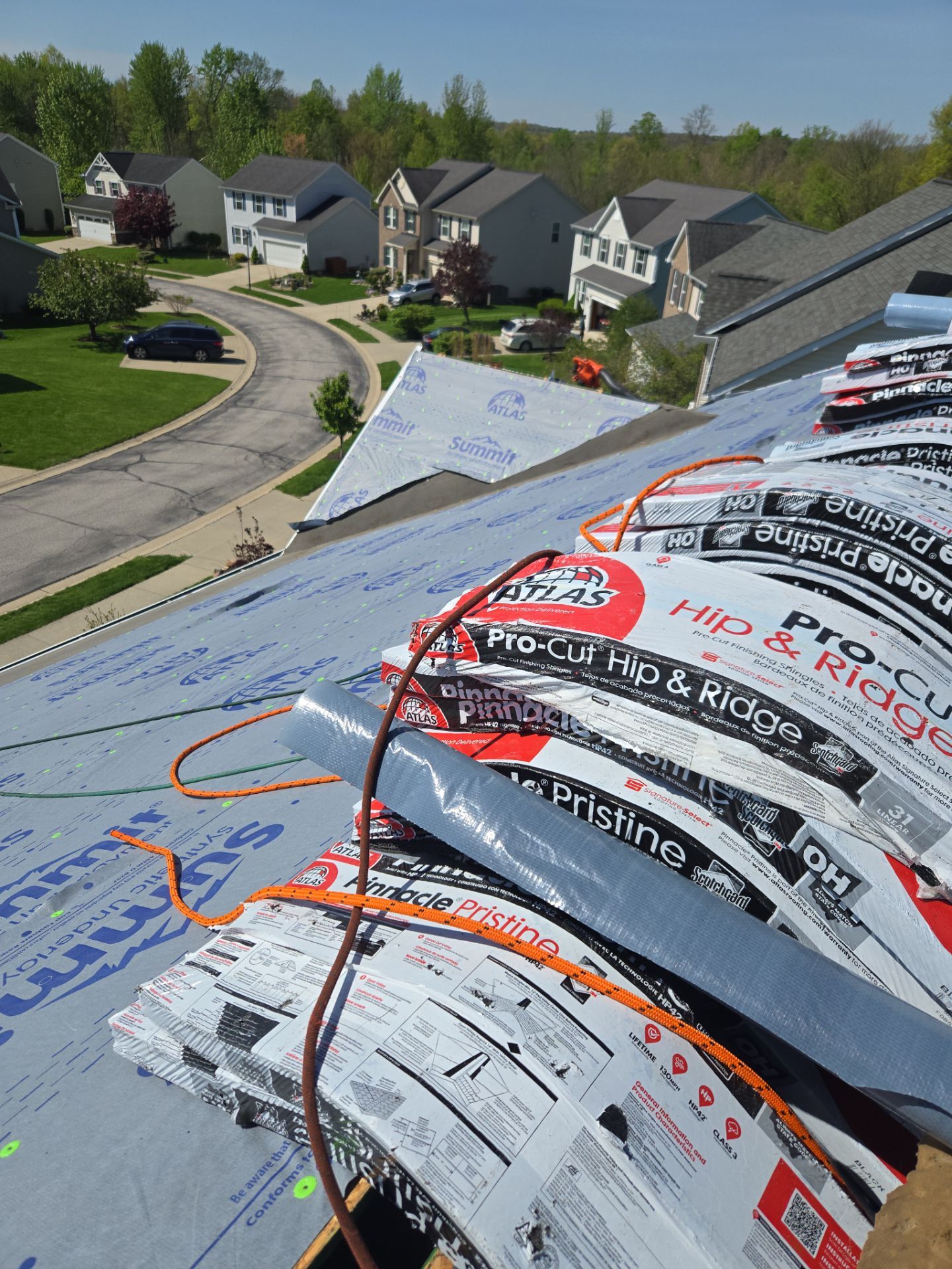 Rebecca N: Atlas Pinnacle, Color, Black Shadow, Drip Edge, Color, White by Eagle Eye Roofing