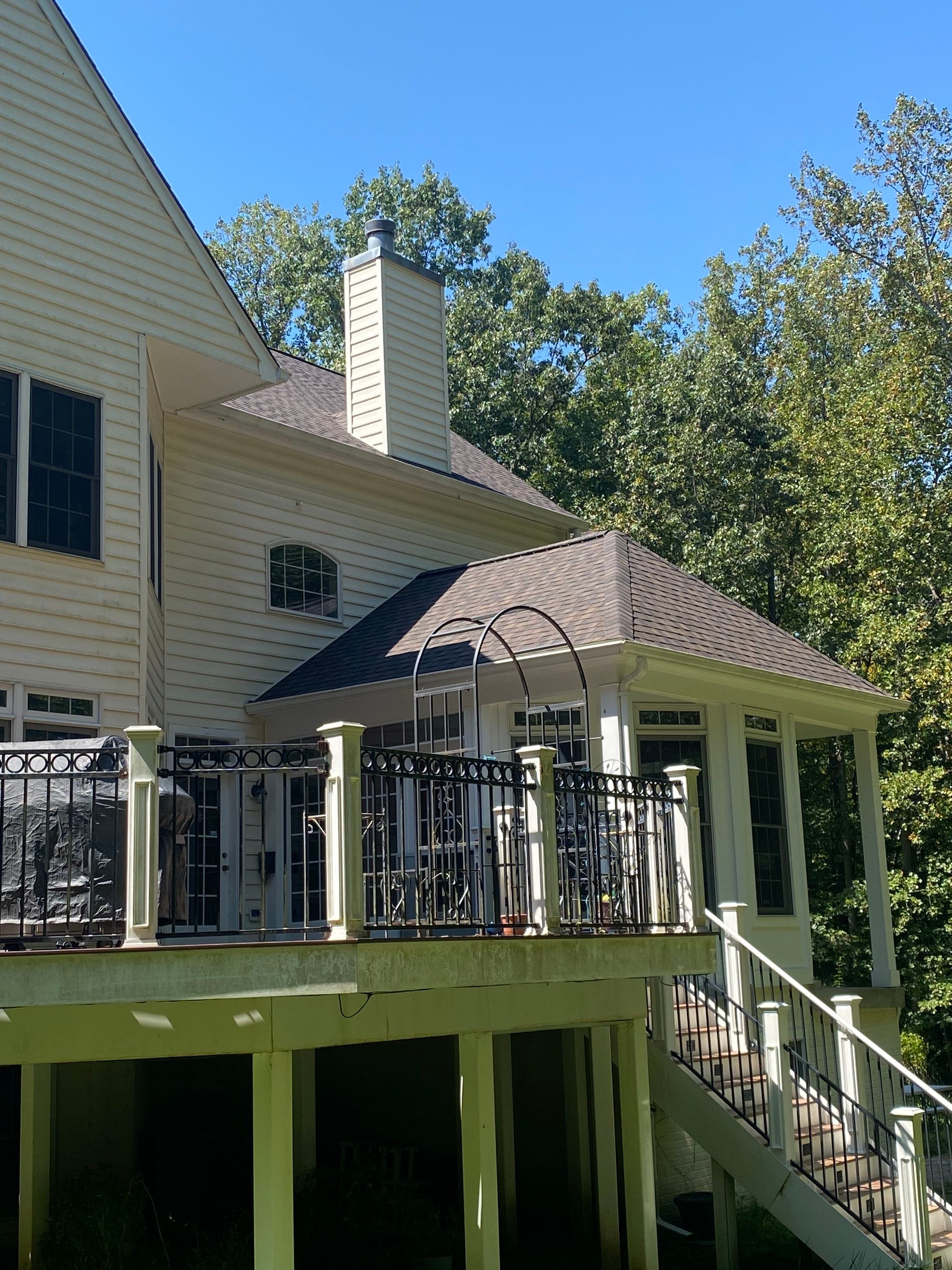 Fairfax station: Residential Roof with CertainTeed Landmark Pro in Max Def Shenandoah  by RM Banning, Inc.