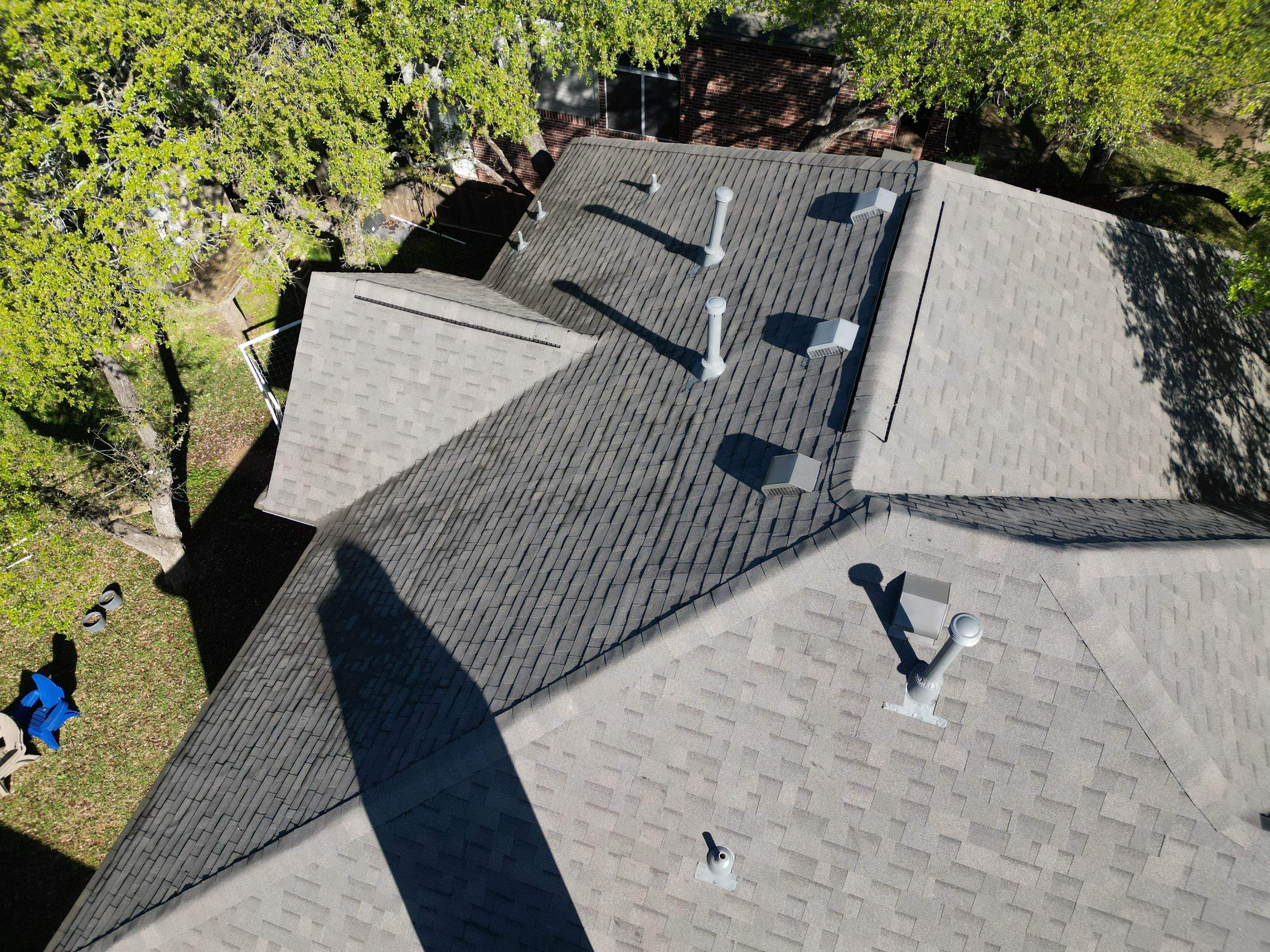 Weathered Wood - Malarkey Highlander by RoofsOnly.com