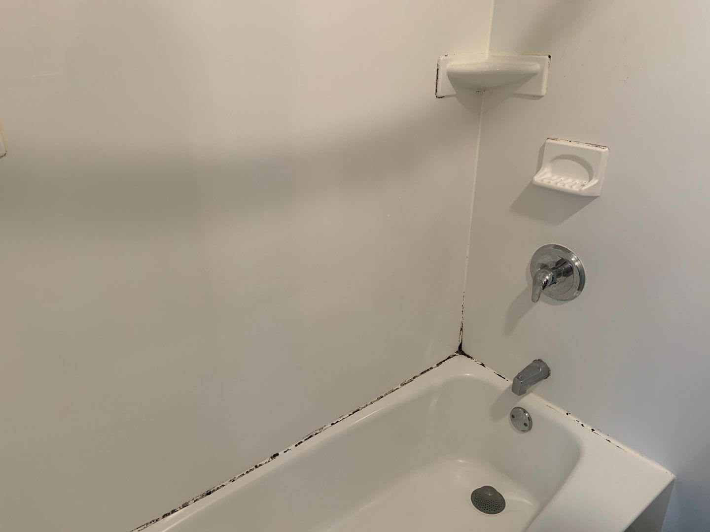 Recaulk Job using Caulk by A1 NERDY HOMES LLC