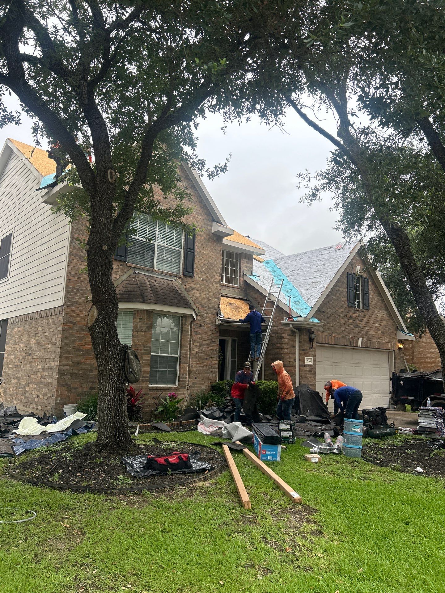 Roof Replacement in Woodbridge, Sugar Land TX by Roof Repair Company