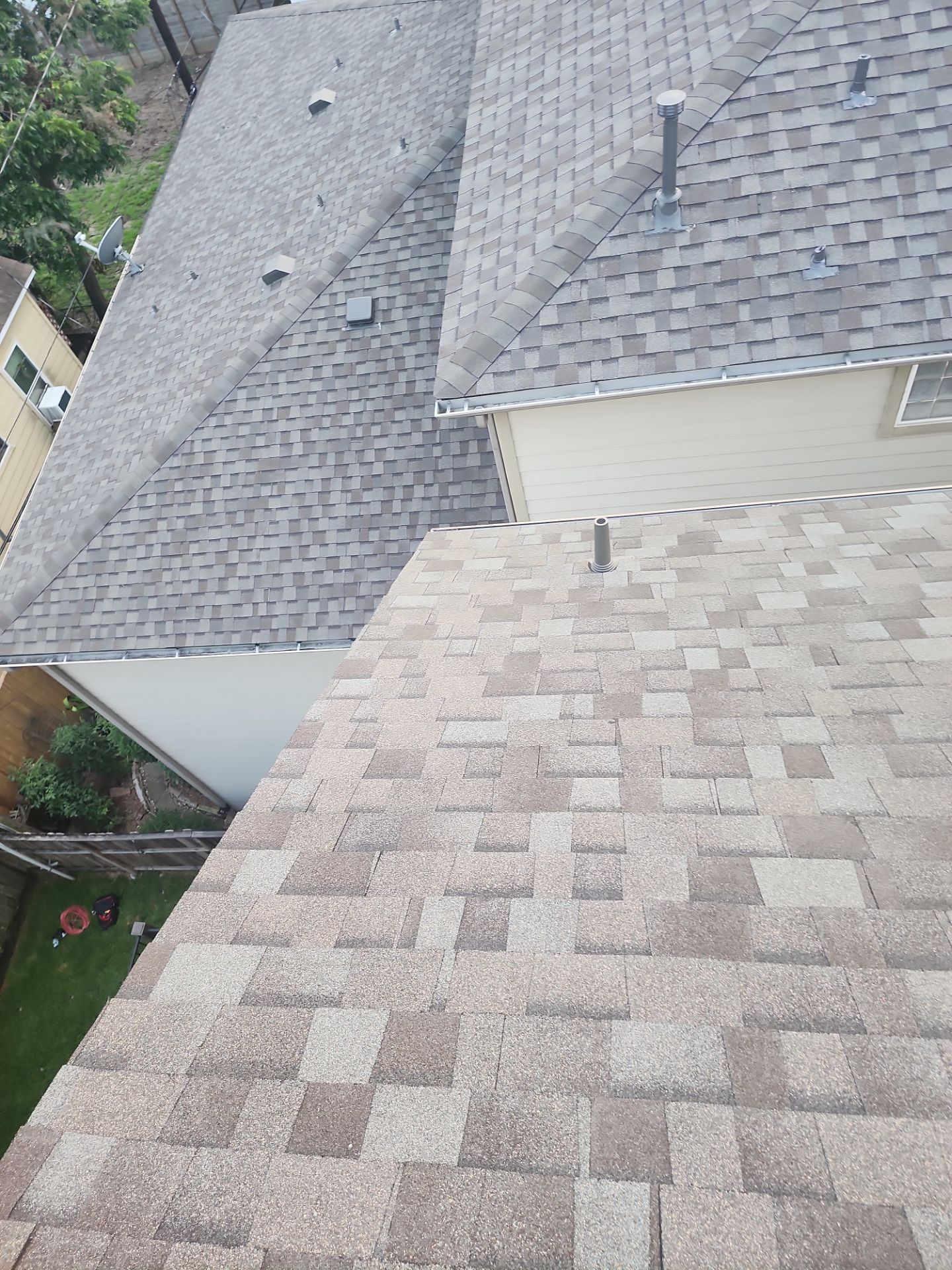Residential Roofing Installation using Owen's Corning Duration (Lifetime) Shingles by Roof Repair Company