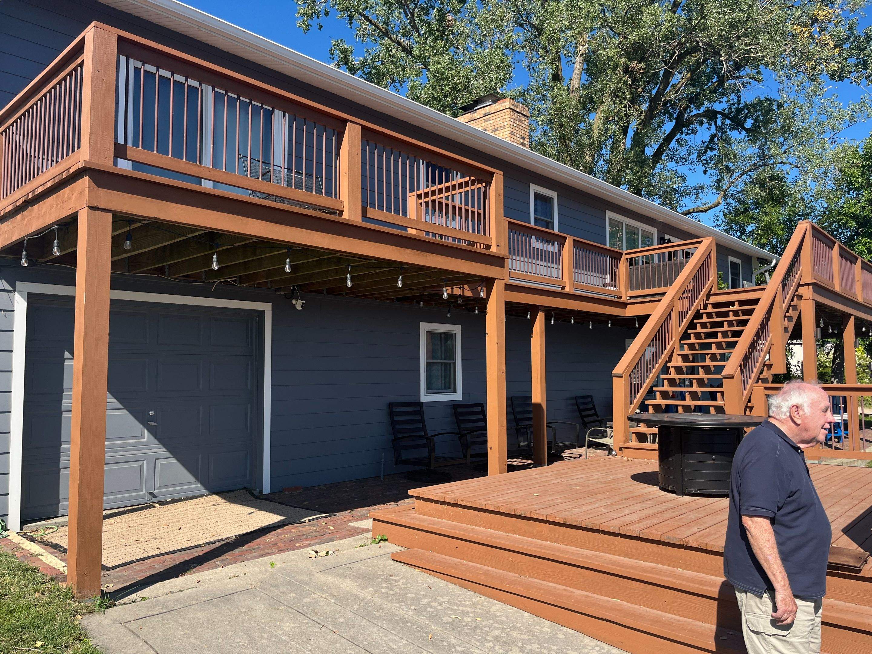 Lakehouse Deck by EAGLE EYE ENTERPRISES