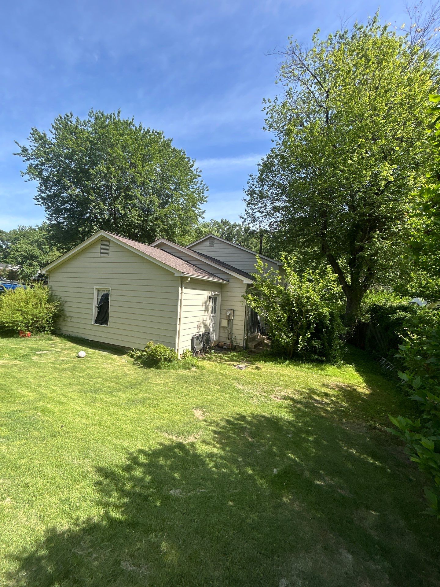 West Springfield: Residential Roof Replacement with CertainTeed Landmark in Heather Blend by RM Banning, Inc.