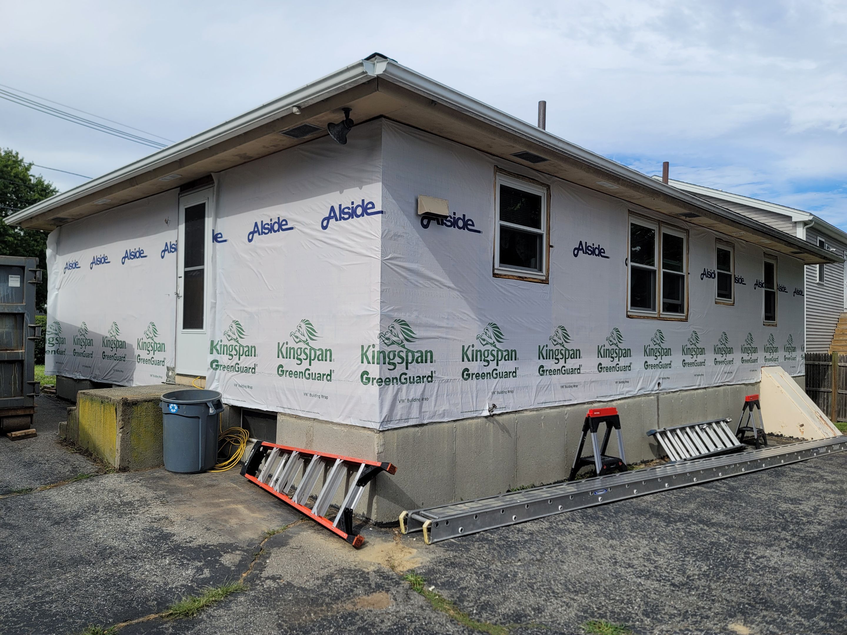 Siding Installation using Everlast Composite Siding by UBrothers Construction