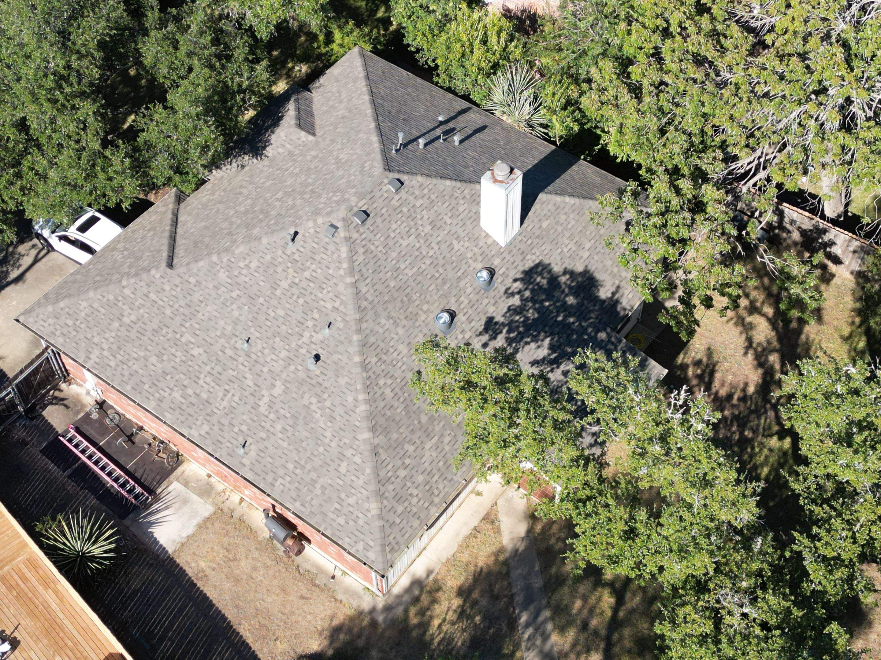 Weathered Wood - Malarkey Highlander by RoofsOnly.com