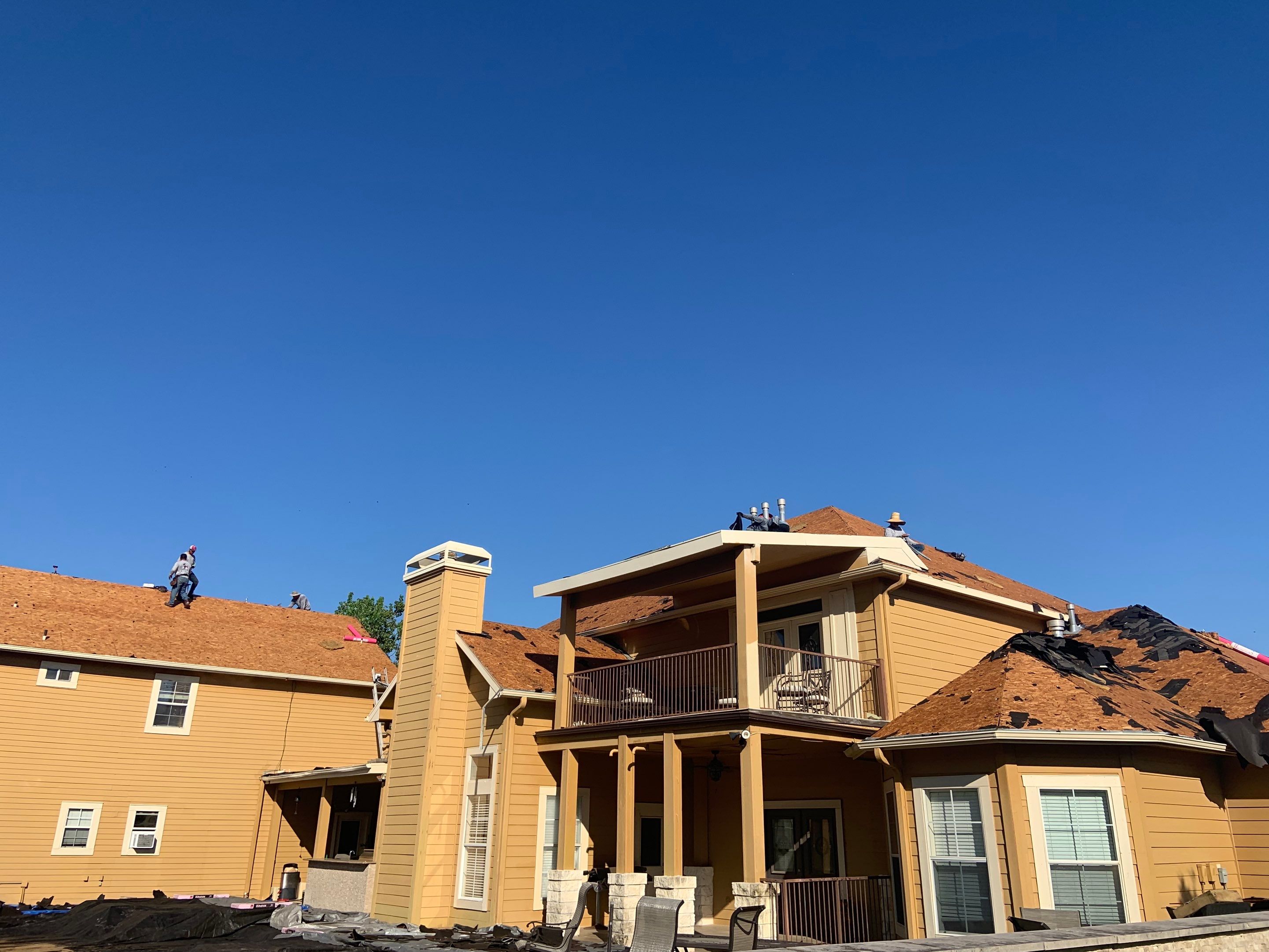 Residential Roofing Installation using Owen's Corning Duration (Lifetime) Shingles by Roof Repair Company