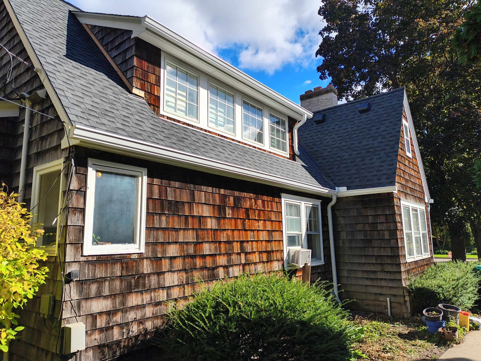 6" Seamless Gutter Installation – St. Paul, MN by Next Level Seamless Gutters / Exteriors Inc.