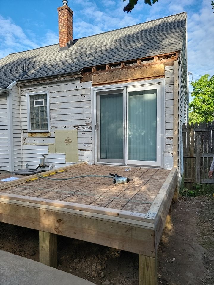 3 Seasons Room by Avalon Roofing and Exteriors