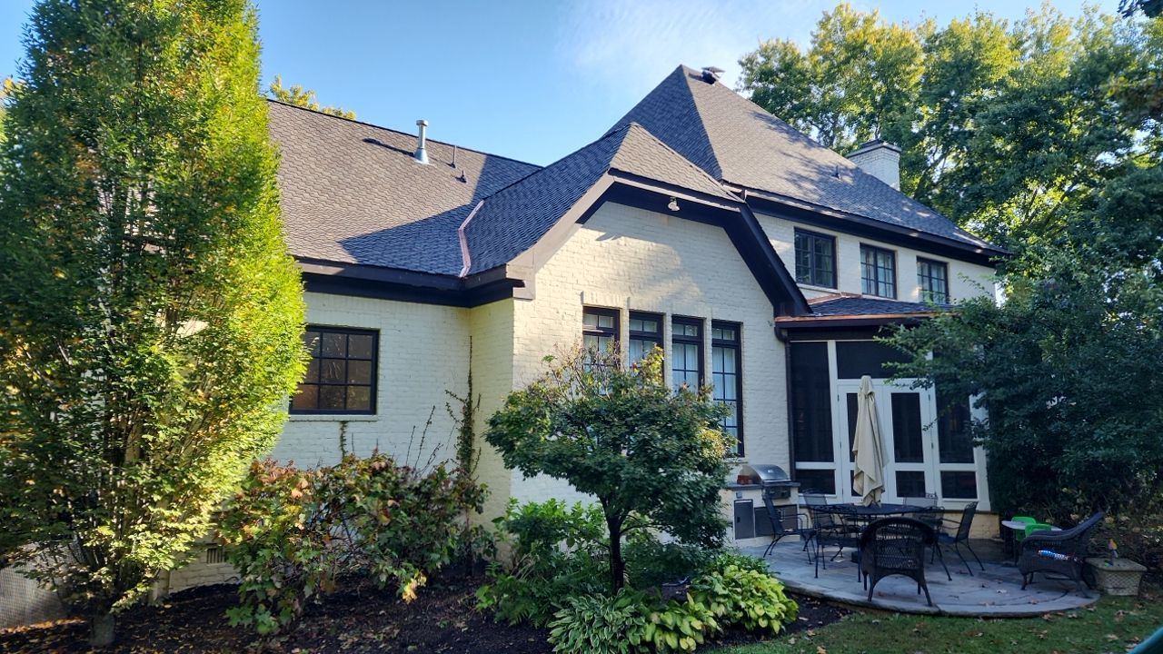 Presidential Shake Install by Paragon Roofing