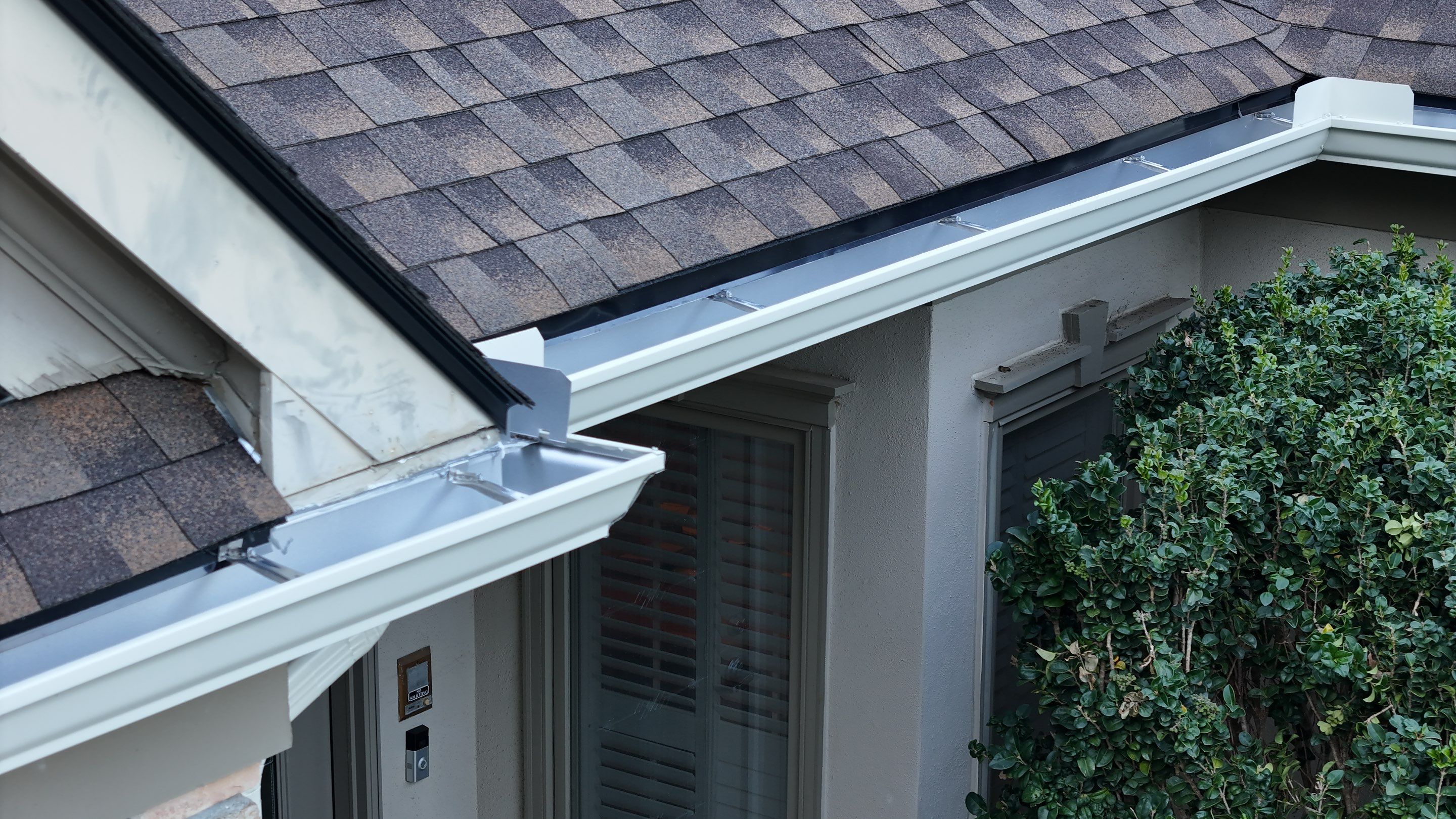 Fawndale Wy Atlanta Roof & Gutter System Replacement by Dom Roofing & Restoration