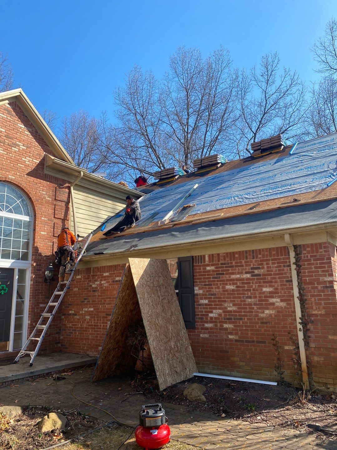 Siding Replacement using CertainTeed Landmark by 180 Contractors