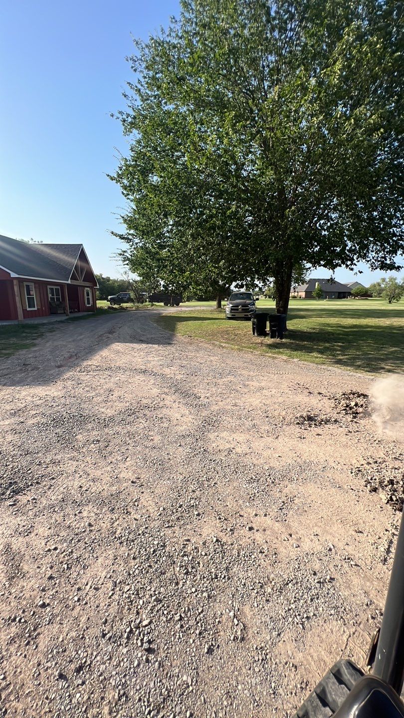 1000' Drive and Patio using Concrete by Clays Services Inc