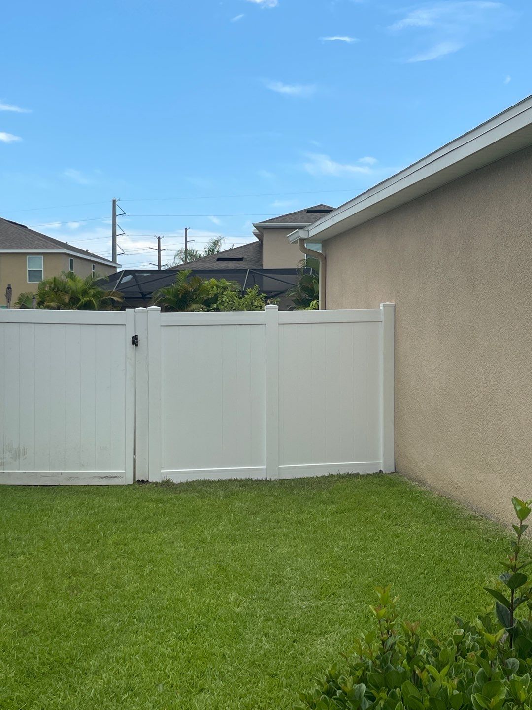 Bradenton, FL Vinyl Fence Installation using Vinyl Privacy Fence  by Asap fence and gates, LLC