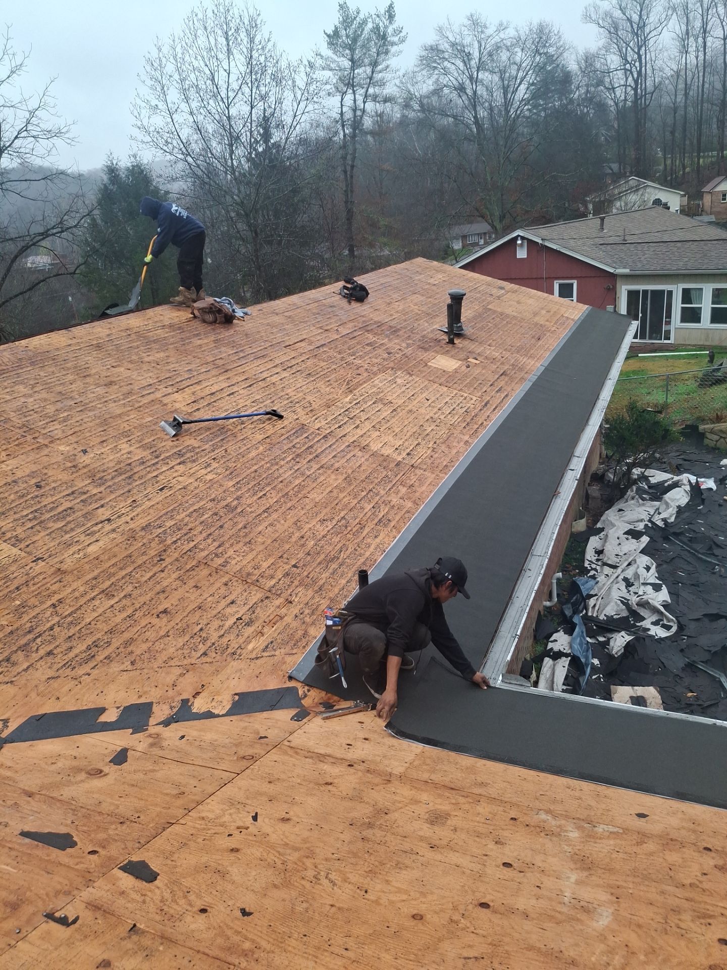 Residential Roofing Installation using GAF Timberline HDZ Charcoal by Rainstoppers Roofing