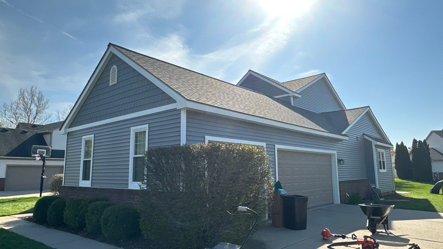Siding Replacement using Certainteed Classic Restoration D4 by 180 Contractors