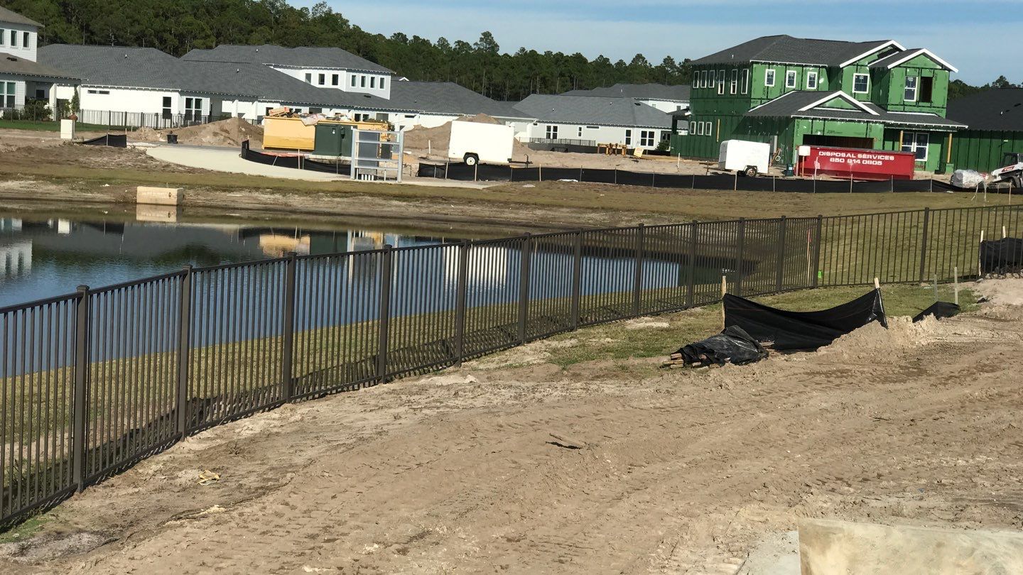 WATERSOUND CUSTOM BRONZE ALUMINUM using BRONZE ALUMINUM by Hip Square Fence Inc.