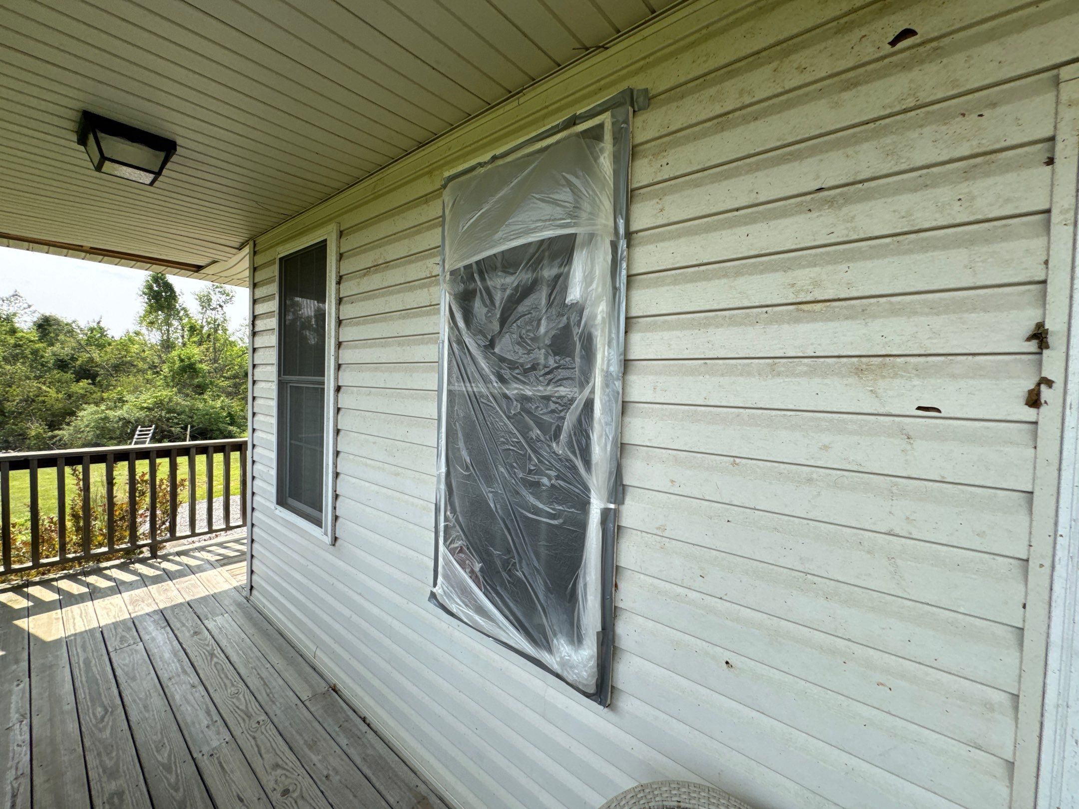 Exterior & Window Installation using CertainTeed Mainstreet & ViWinTech Windows by Koontz Construction
